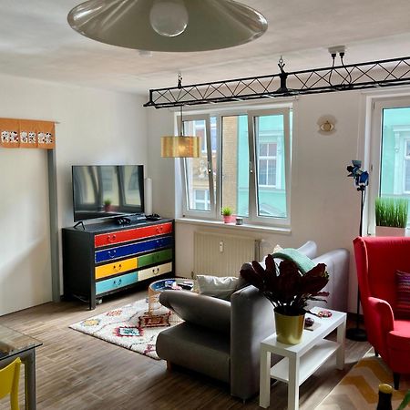 Apartment For 2 In Margareten Vienna Exterior photo